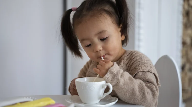Bolehkah Anak Balita Minum Teh?