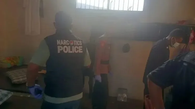 Polres Sula Amankan Penggeledahan dan Tes Urine di Lapas Sanana