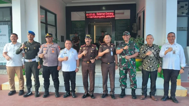 Pemda Halut Sambut Kunjungan Kejati Maluku Utara Perkuat Sinergi Hukum