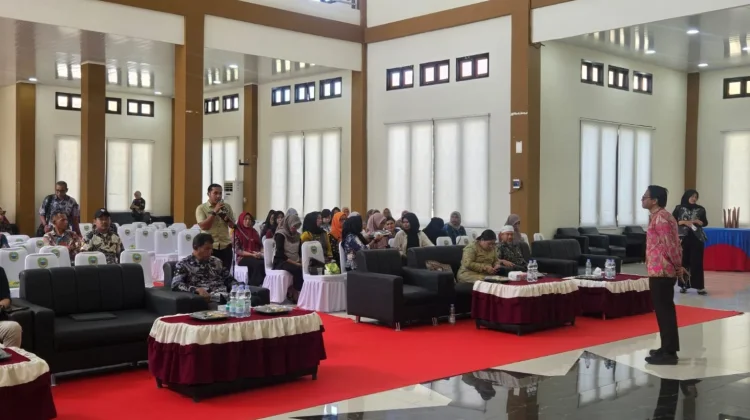 OJK Edukasi ASN Haltim Bijak Kelola Keuangan dan Waspada Ilegal