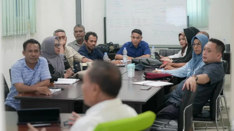 Ikram Tekankan Blue Economy dalam Kuliah Pascasarjana Unkhair