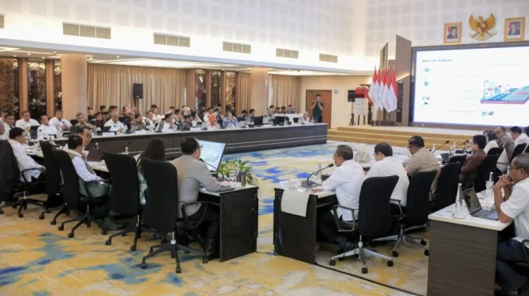 Bupati Halteng Hadiri Rakor Menteri Bahas Penanganan Konflik
