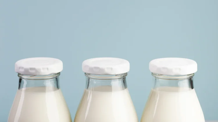 Susu Sterilisasi vs Susu Pasteurisasi, Mana Lebih Sehat?