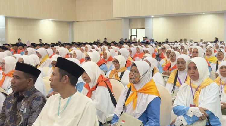 Gubernur Sherly Dijadwalkan Temui JCH sebelum Bertolak ke Madinah