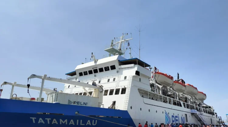 KM Tatamailau Perdana Sandar di Tobelo, Buka Akses Baru Ekonomi Halmahera Utara