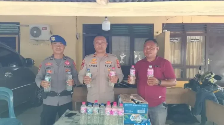 Sat Polairud Polres Sula Amankan Puluhan Botol Miras Ilegal