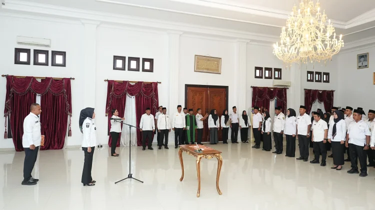 Bupati Sula Lantik Puluhan Pejabat, Ini Daftarnya