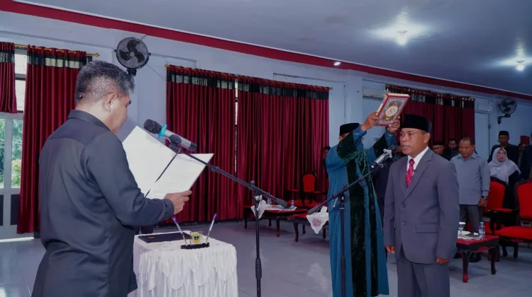Fokus Pelayanan, Abubakar Nurdin Dilantik Jadi Dirut Perumda Ake Mayora