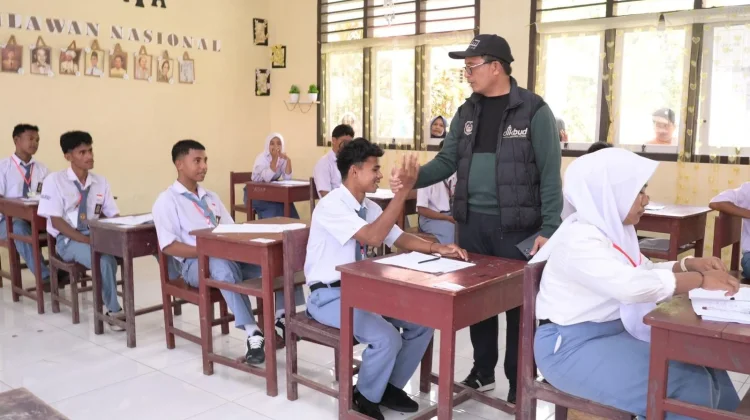 Kelulusan SMA-SMK Maluku Utara Tembus 98,91 Persen
