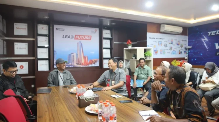 Pemkab Halteng Perkuat Infrastruktur Telekomunikasi Bersama PT Telkom Regional