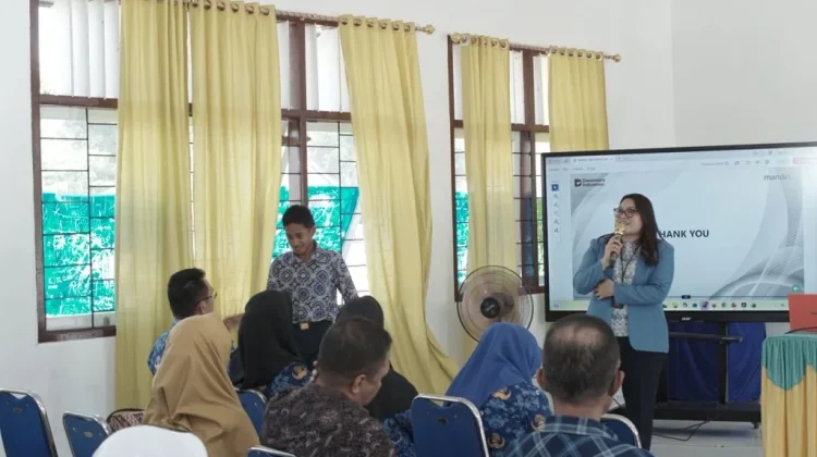 Pemkab Halteng Gelar Literasi Keuangan Pelajar KEJAR Program