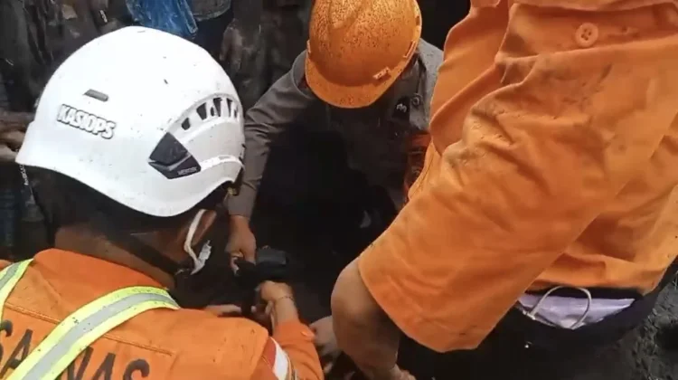 Dua Jenazah WNA Singapura Pendaki Dukuno Berhasil Ditemukan