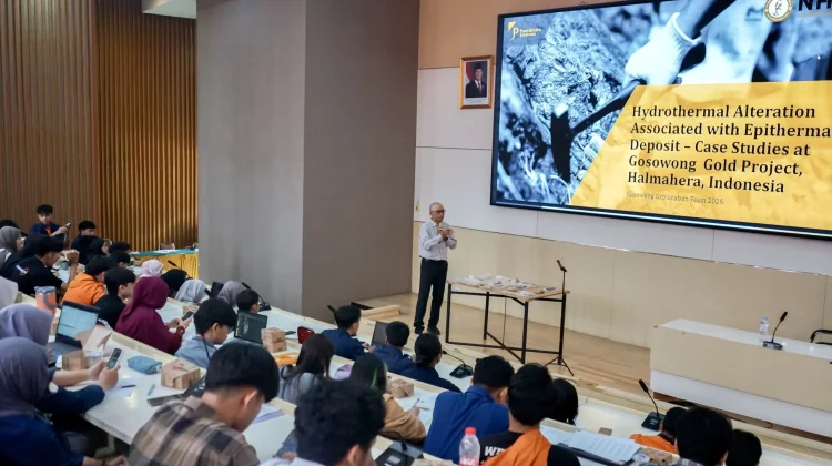 Praktisi NHM Kupas Rahasia Eksplorasi Emas di Hadapan Mahasiswa UNPAD