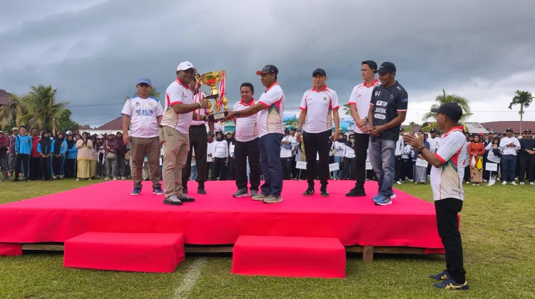 Bupati Minta Wasit dan Panitia Jaga Sportivitas Turnamen HUT Haltim