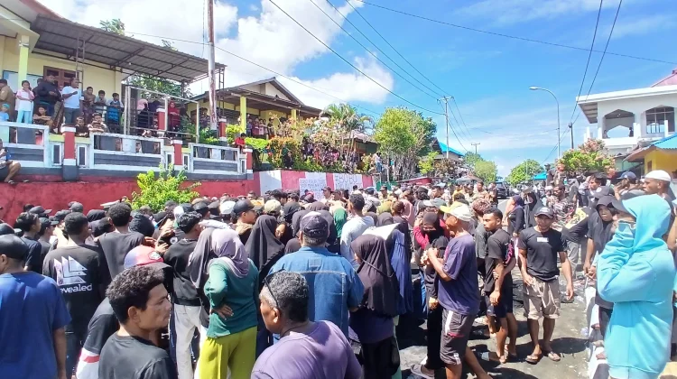 Wali Kota Tidore Turun Tangan Atasi Demonstrasi Bobo