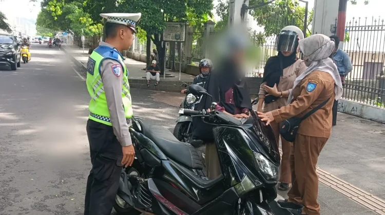 Bersama Samsat, Satlantas Ternate Operasi Penertiban Pajak Kendaraan Bermotor