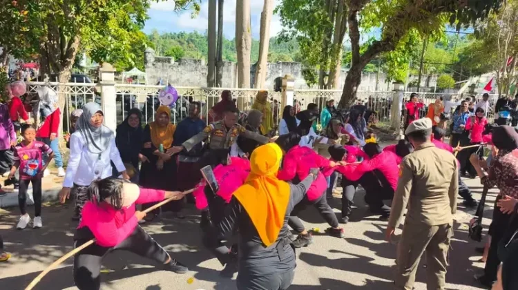 Bhayangkari Turut Meriahkan HUT ke-23 Kepulauan Sula