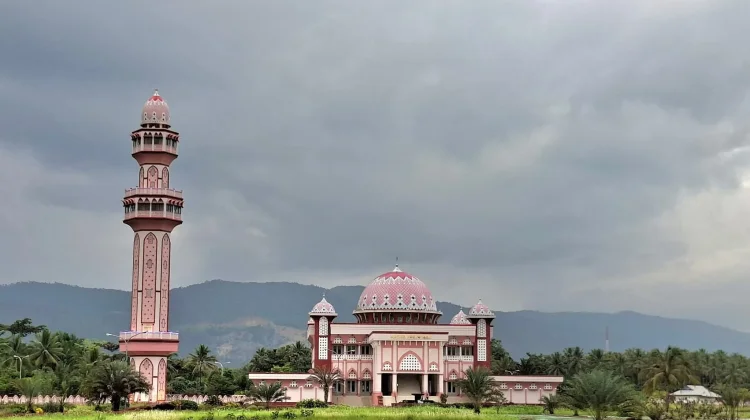 Pemda Haltim Pusatkan Pelaksanaan Sholat Iduladha di Masjid Iqra