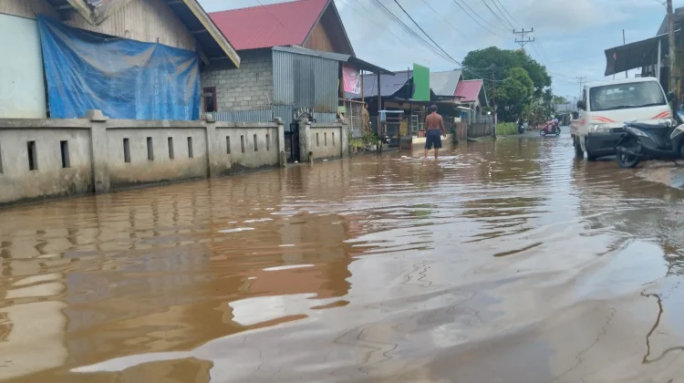 Sejumlah Rumah Warga di Kota Sanana Tergenang Air