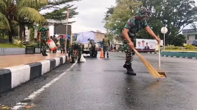 Peduli Lingkungan, Kodim 1501 Ternate Laksanakan Jum'at Bersih