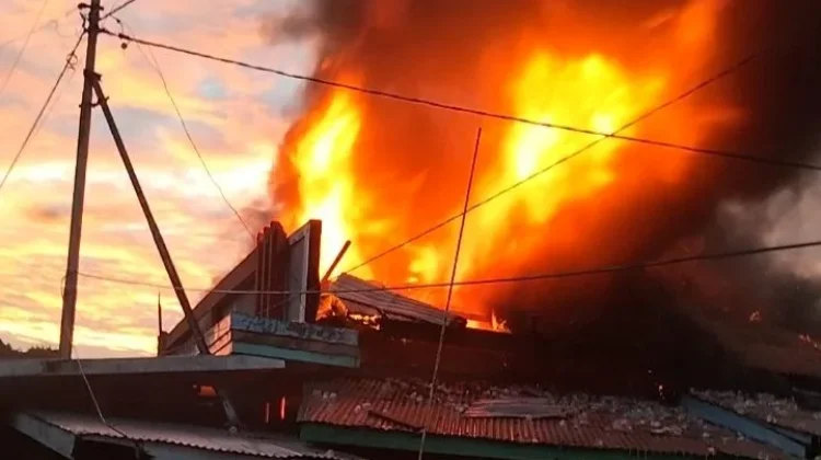 Toko di Lolobata Halmahera Timur Terbakar, Kerugian  Capai Miliaran Rupiah