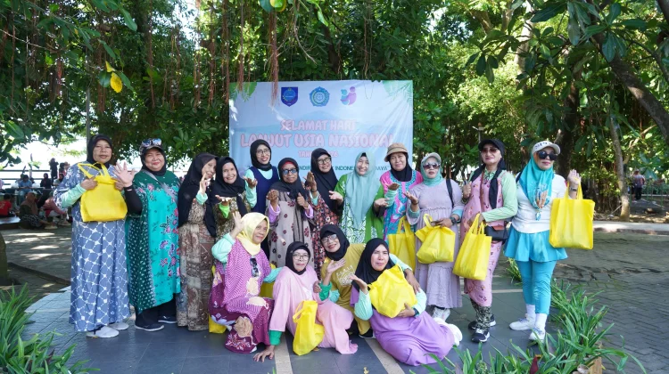 Lansia Ternate Diajak Sehat dan Peduli Lingkungan