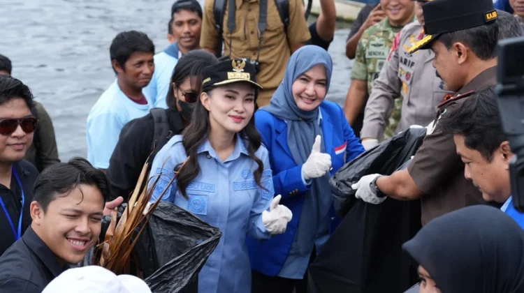 Gubernur Sherly Dorong Ekonomi Biru Berbasis Desa Pesisir