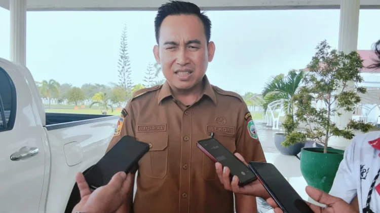Sekda Haltim Harap PNS yang Baru Terima SK 100 Persen Tingkatkan Disiplin Kerja