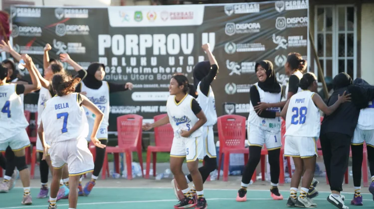 Bungkam Tuan Rumah, Tim Basket Putri Kota Ternate Raih Medali Emas Porprov V Malut