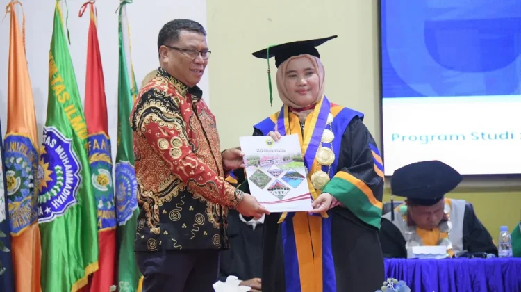 Hadiri Wisuda UMMU Sekda Tidore, Serahkan Hibah Tanah untuk Fakultas Kedokterann