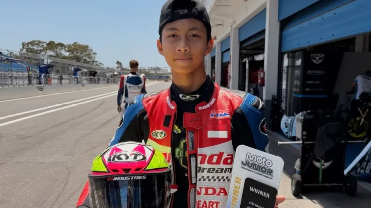 Kiandra Ramadhipa Juara di Estoril, Perkuat Posisi di Moto3 Junior 2026