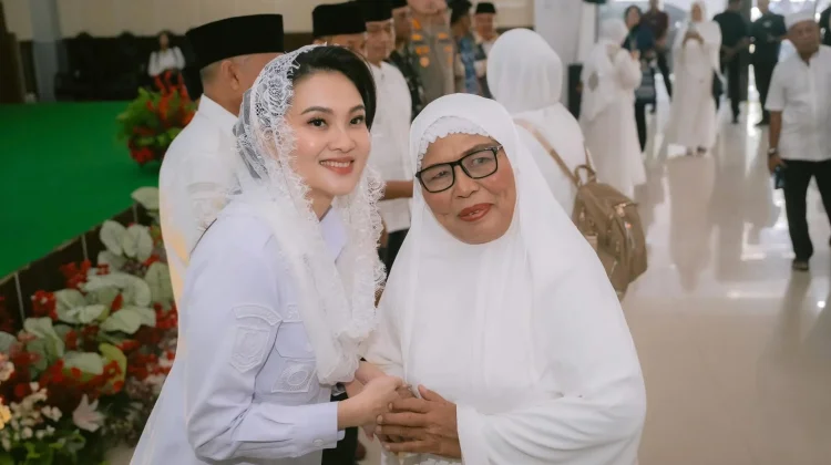 Gubernur Sherly Sambut Kepulangan Jemaah Haji, Apresiasi PPIHD