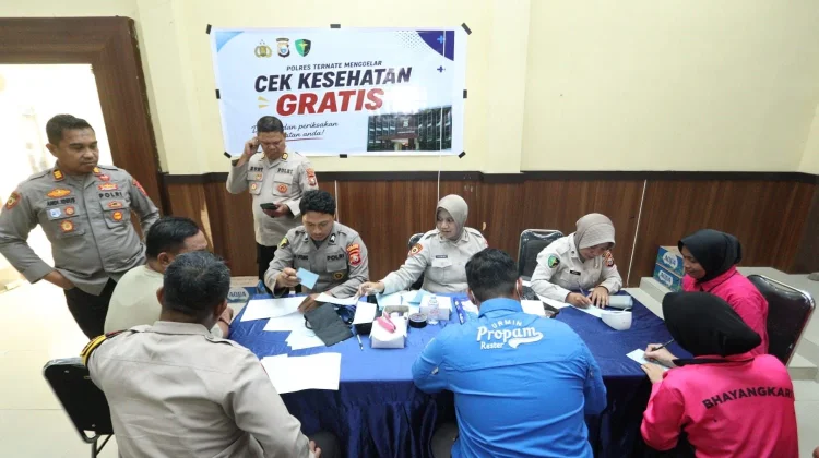 Bakti Kesehatan Polresta Tidore Meriahkan HUT Bhayangkara