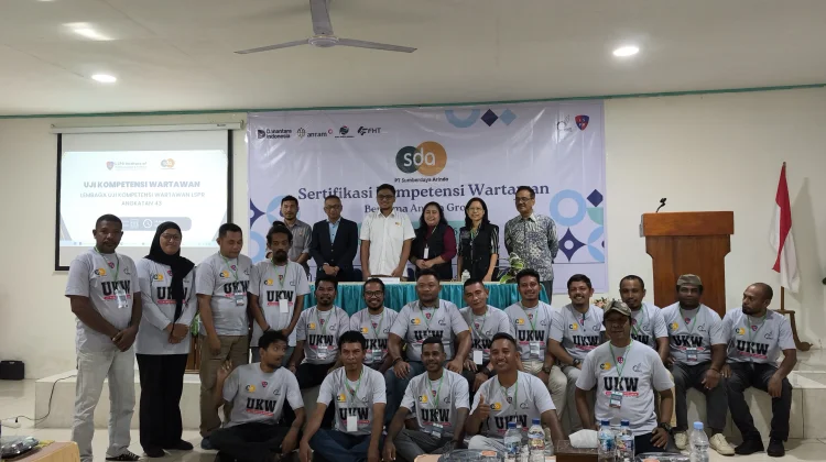 PT SDA Fasilitasi UKW di Haltim, Perkuat Kompetensi Wartawan Daerah