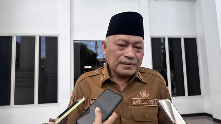 Wagub Sarbin Beberkan Alasan Rencana Pinjaman Rp1 Triliun
