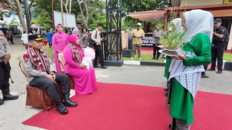 Kapolda Malut Apresiasi Kinerja Personel Polres Halteng