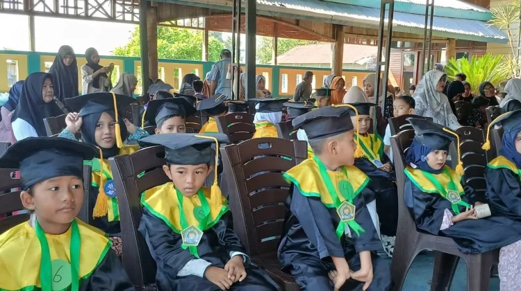 Sebanyak 38 Siswa PAUD Galela Ikuti Wisuda Bersama