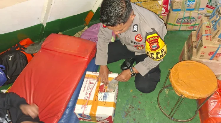 Polres Halsel Gagalkan Pengiriman Cap Tikus Melalui Pelabuhan Babang
