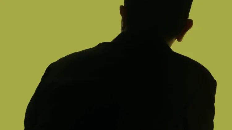 Memulihkan Hati dengan Lagu “Teh Hijau” dari Tulus