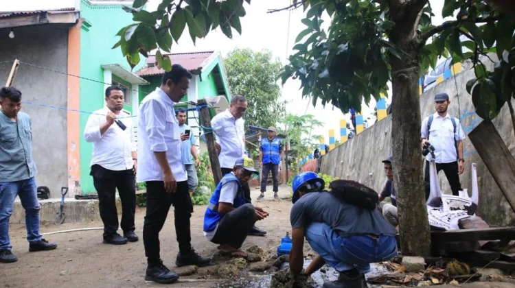 Bupati Halteng Tinjau Langsung Perbaikan Jaringan Air Bersih Weda