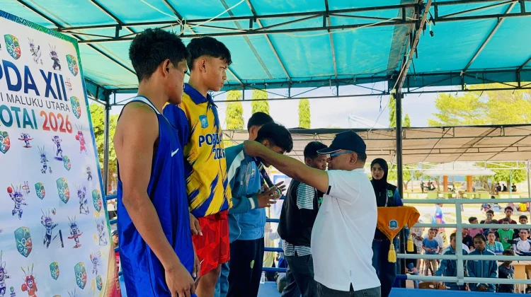 Raih 7 Medali Emas Tinju, Ternate Kunci Juara Umum POPDA XII