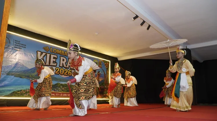 Tarian Tradisional Kie Raha Dilestarikan Pemkot Tidore