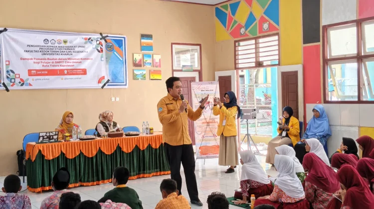FKIK Unkhair Edukasi Pelajar Bijak Mengonsumsi Minuman Kemasan
