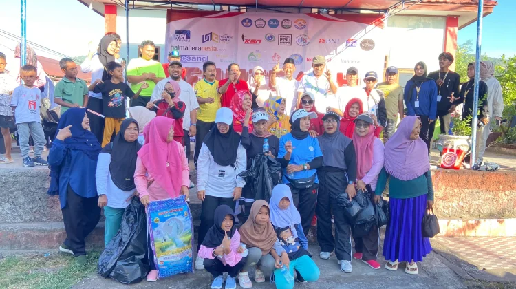 Mahasiswa KKN Unkhair Ajak Warga Santiong Peduli Lingkungan