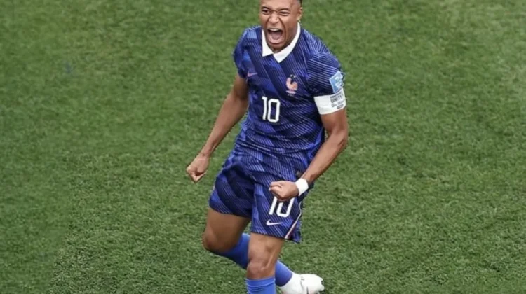 Mbappe Sabet Sepatu Emas Piala Dunia 2026