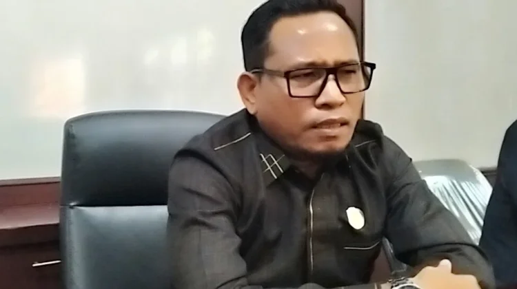 Ketua Komisi III DPRD Sula Dorong Desa Waisaikai Dapat Tiga Item Pembangunan