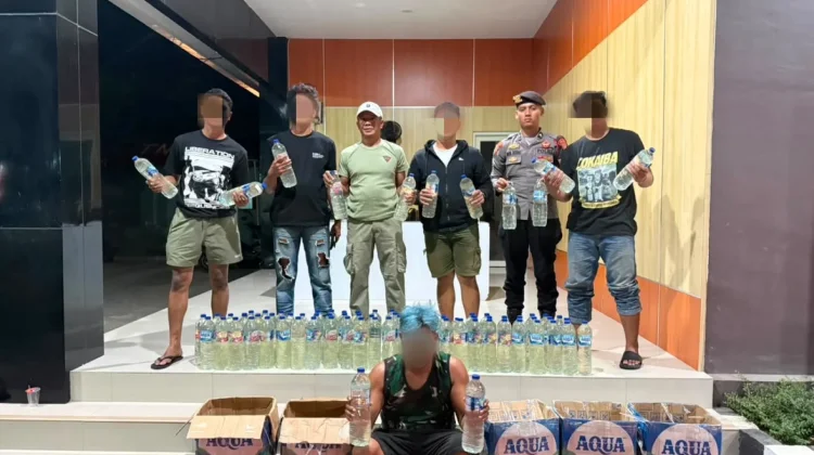Polres Ternate Amankan 210 Botol Miras Cap Tikus