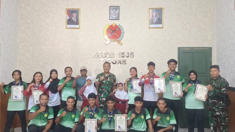 Atlet Atletik Tidore Terima Penghargaan, Dandim Dukung Pembinaan Berkelanjutan