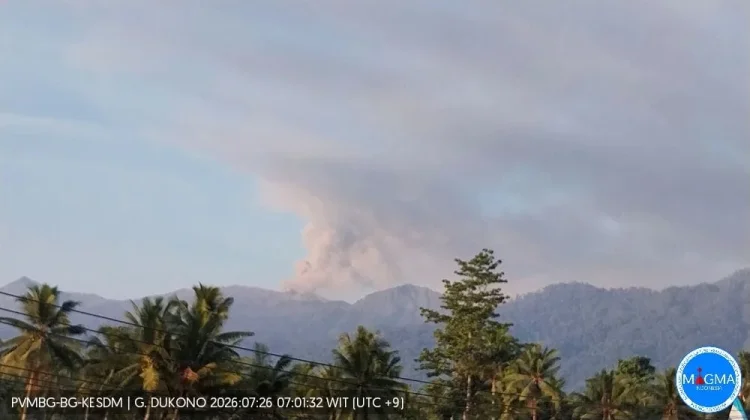 Gunung Dukono Erupsi 49 Kali, Warga Diminta Waspada