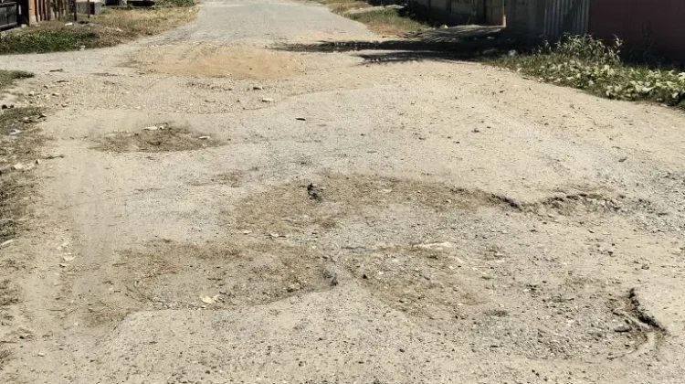 Warga Minta Pemda Sula Segera Perbaiki Jalan Rusak